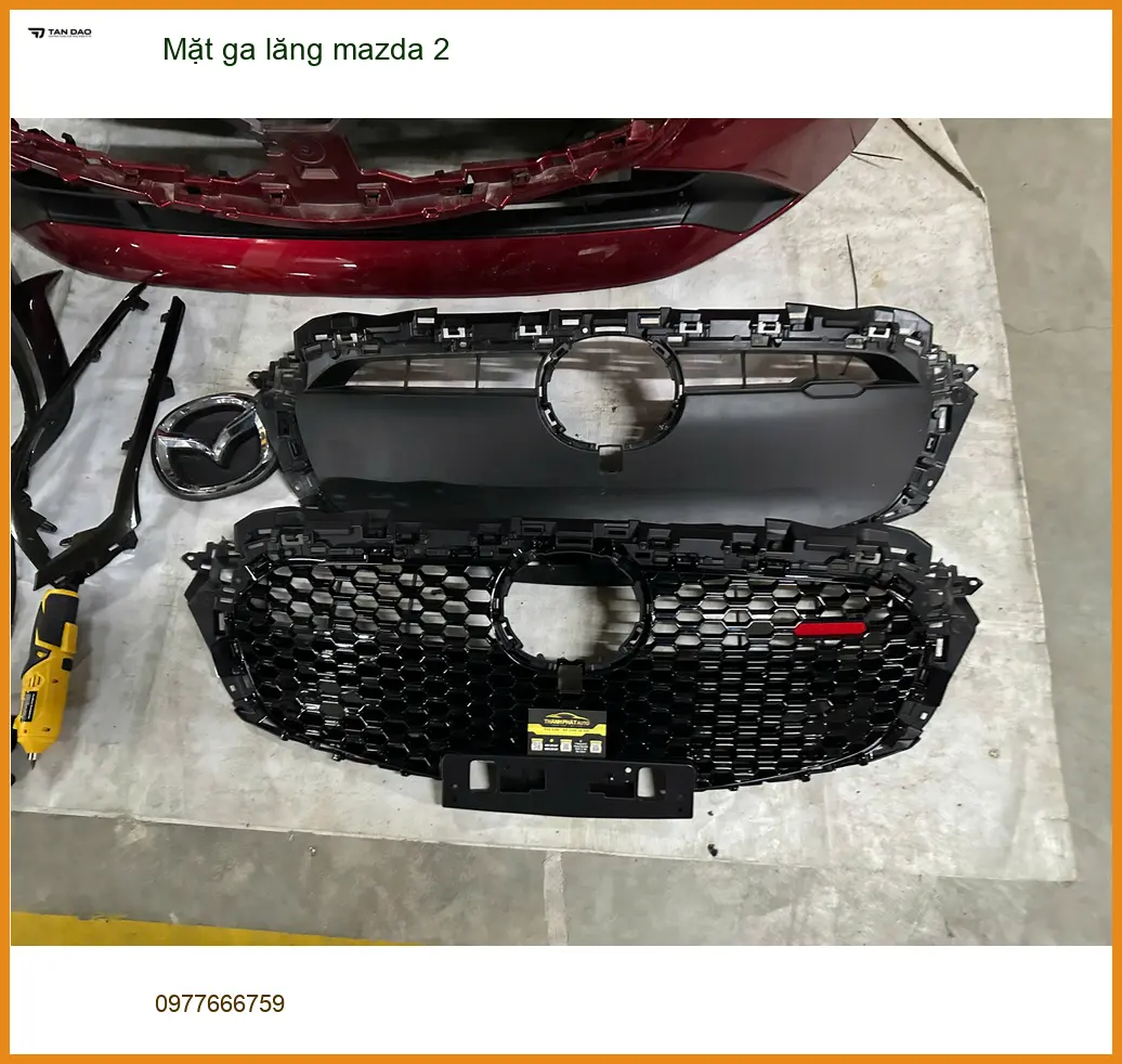 Anh Dũng độ mặt ga lăng Mazda 2 tại Quận 8 để xe trông thể thao hơn