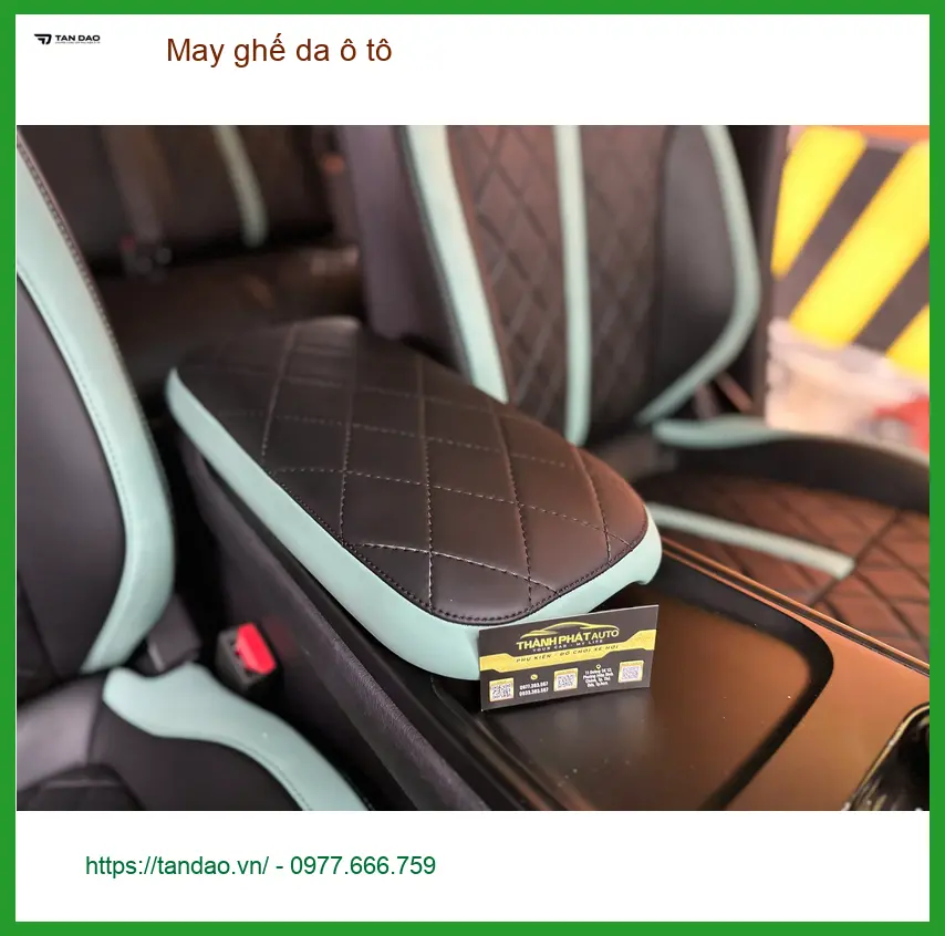 Chú Minh may ghế da ô tô Kia Carnival ở Quận Huyện Nhà Bè