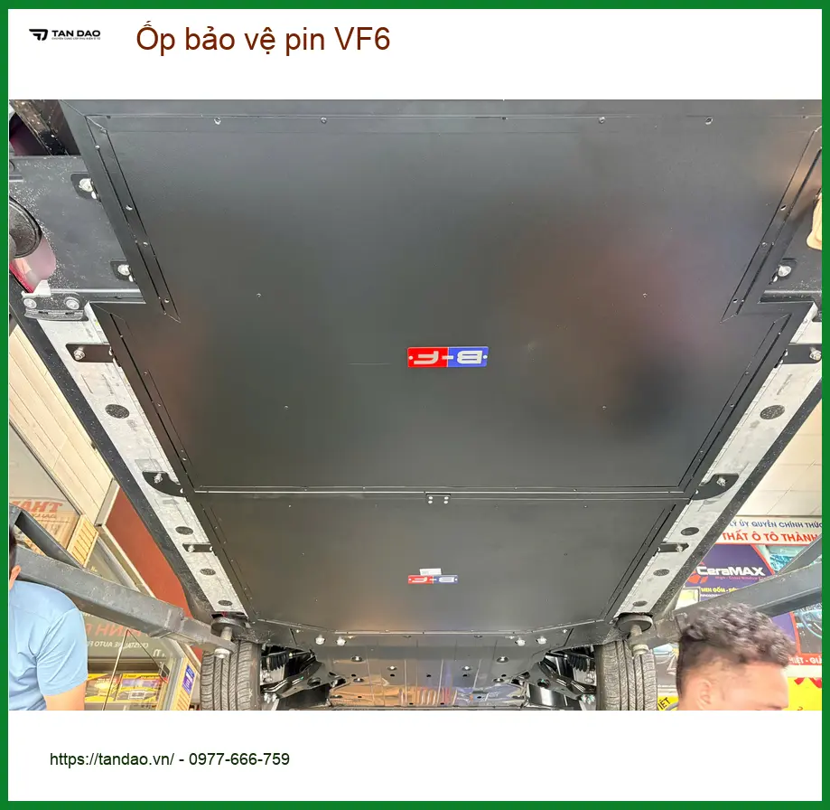 Anh Đức Tùng lắp Ốp bảo vệ pin VF6 tại Hóc Môn để bảo vệ pin xe hiệu quả ảnh thực tế 2