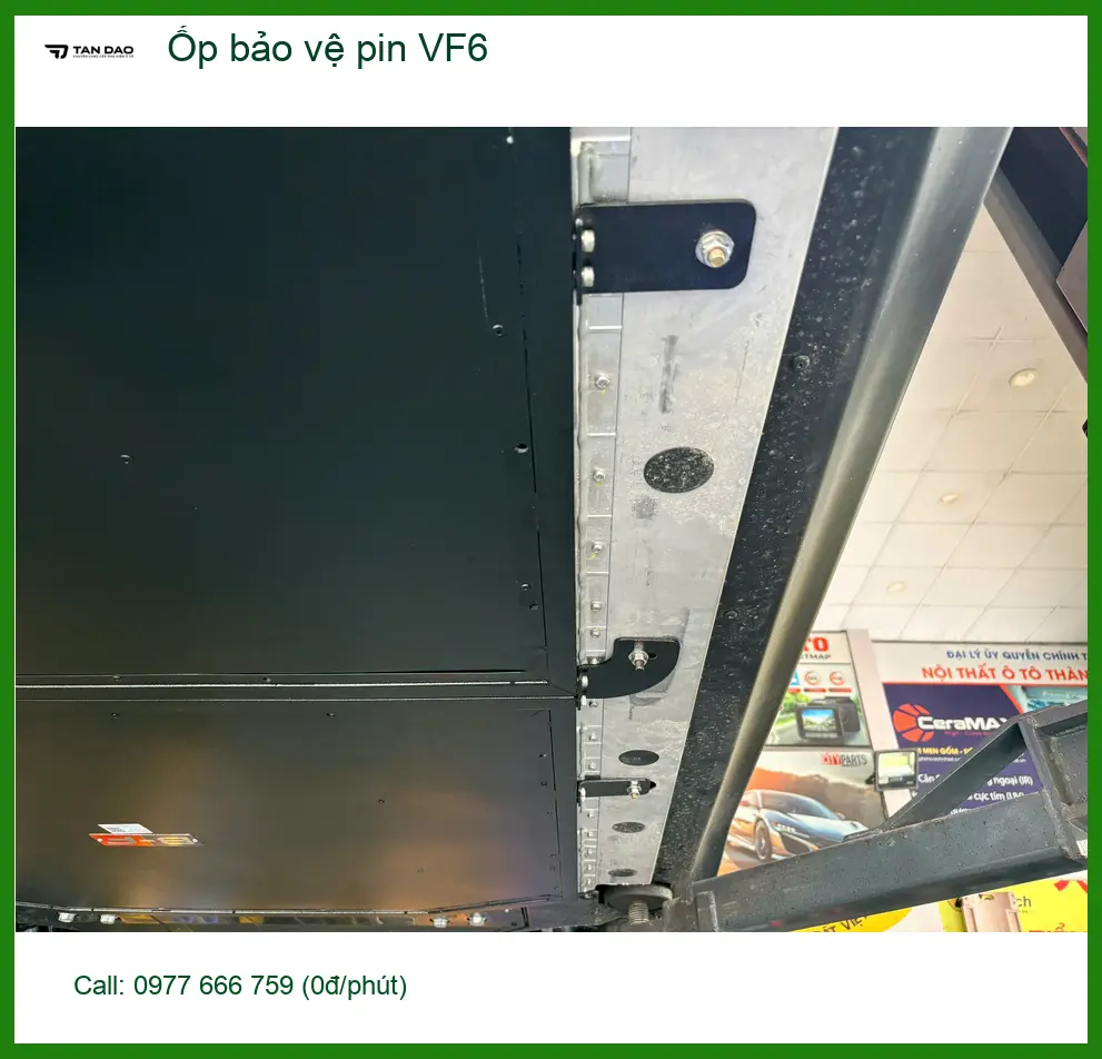 Anh Tấn lắp ốp bảo vệ pin VinFast VF6 tại Quận Tân Phú vì lo lắng va chạm gầm ảnh thực tế 5