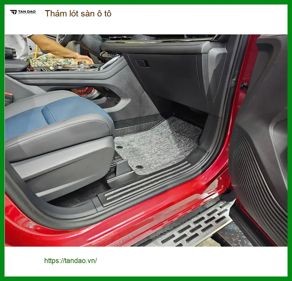 Chị Minh Thư thay thảm lót sàn ô tô Hyundai Santa Fe tại Thủ Đức cho xe mới ảnh thực tế 3