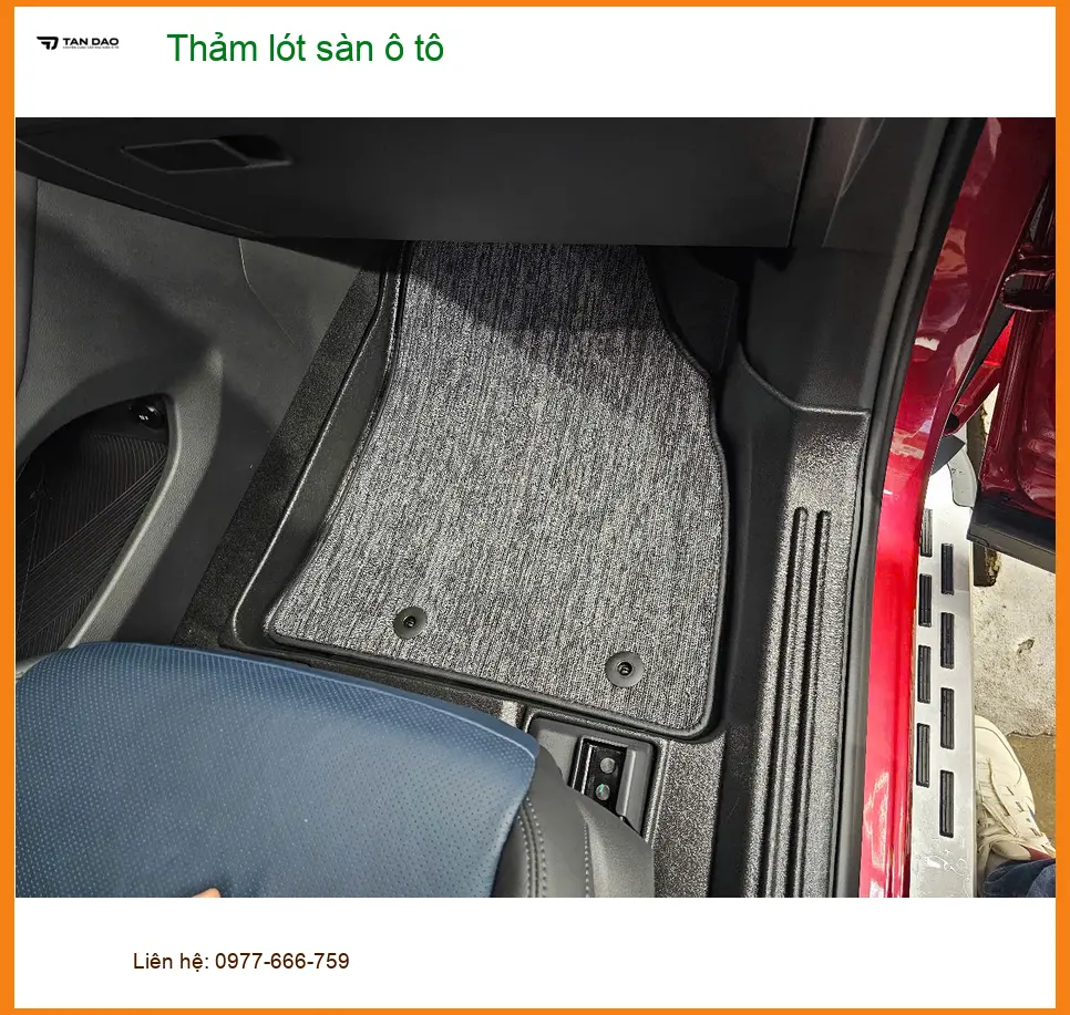 Chú Sơn thay thảm lót sàn ô tô cho Ford Everest tại Quận 9 vì thảm cũ đã rách ảnh thực tế 2