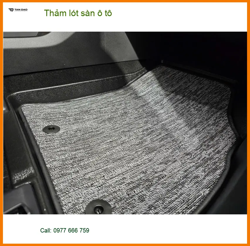 Bác Cường thay thảm lót sàn ô tô cho Hyundai Santa Fe tại Quận 7
