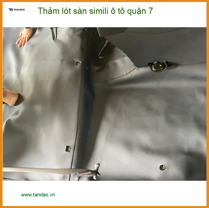 Địa Chỉ Lắp Thảm Lót Sàn Ô Tô lót sàn simili ô tô quận 7 - Giá Tốt TPHCM ảnh thực tế 2