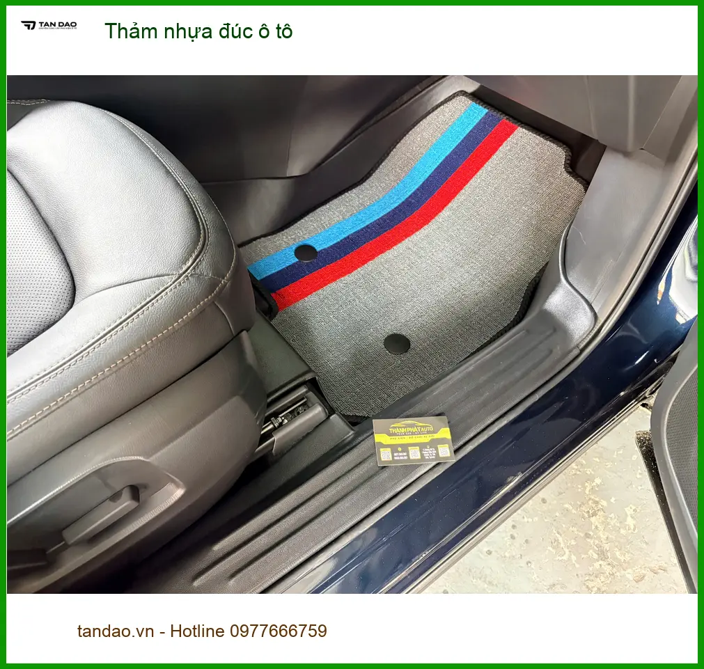 Anh Hoàng Long thay thảm nhựa đúc ô tô Hyundai Accent tại Nhà Bè ảnh thực tế 2