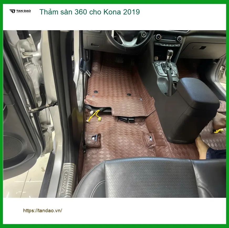 Anh Cường lắp thảm sàn 360 cho Hyundai Kona 2019 để giữ sạch nội thất xe tại Quận 6 ảnh thực tế 5