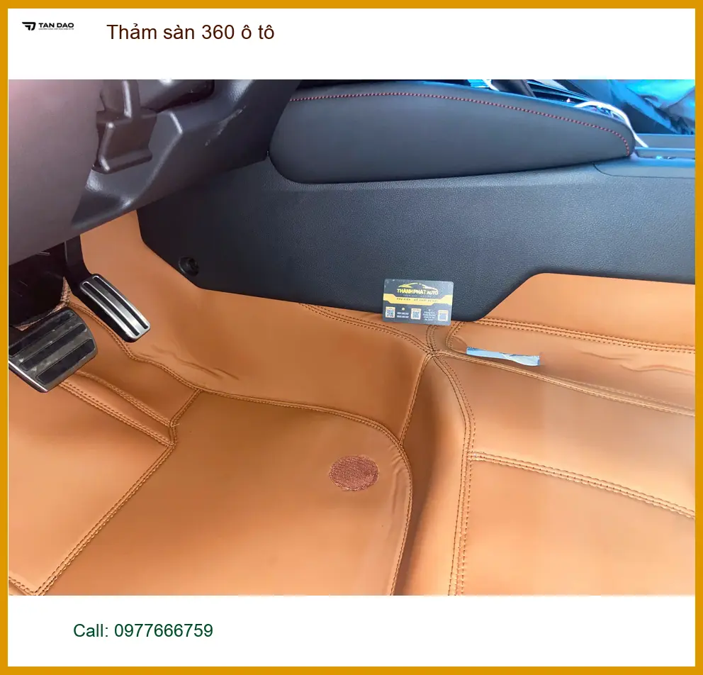 Anh Minh đặt thảm sàn 360 ô tô cho Honda CRV Quận Tân Bình sạch sẽ, bền bỉ