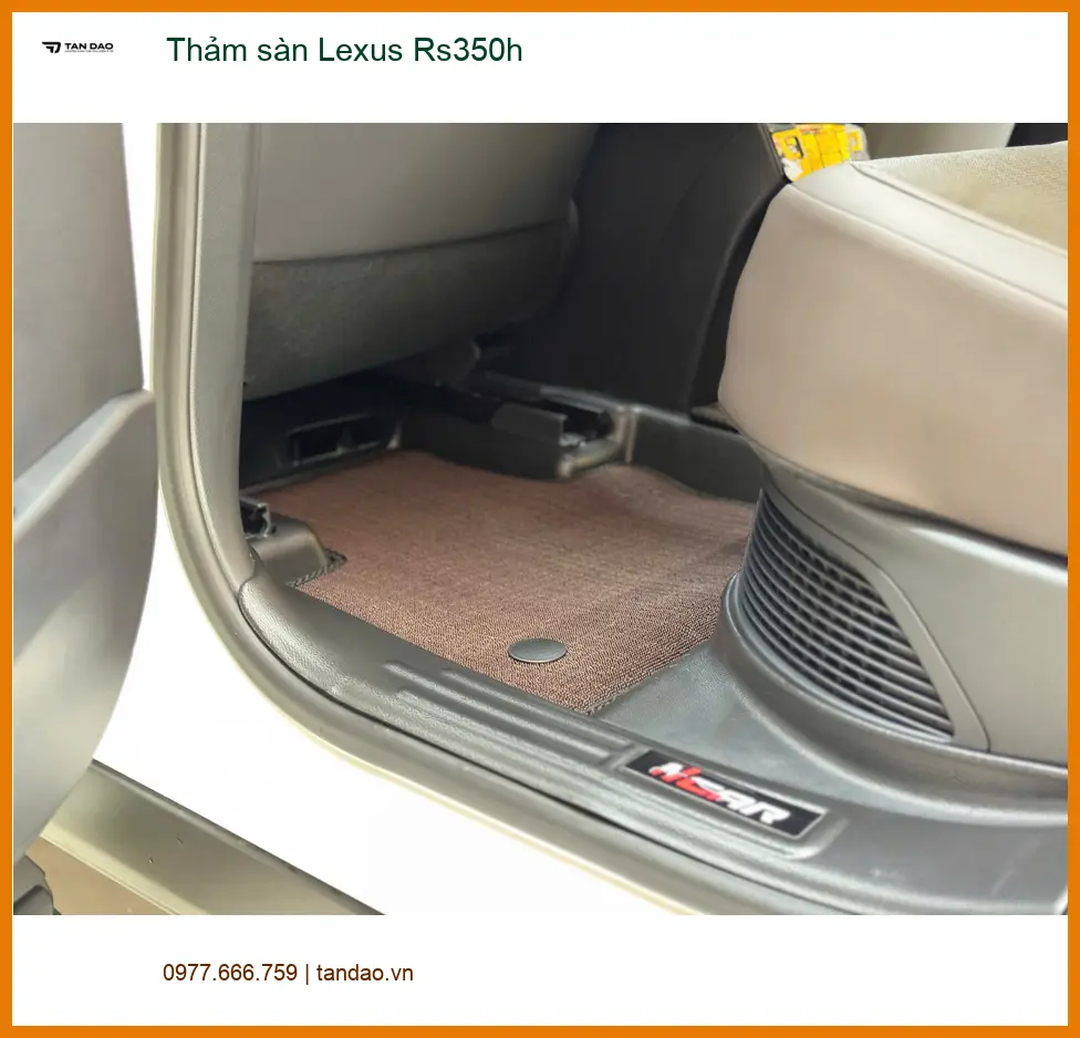 Anh Nhật thay thảm sàn Lexus RS350h tại Cần Giờ vì thảm cũ đã sờn rách ảnh thực tế 3