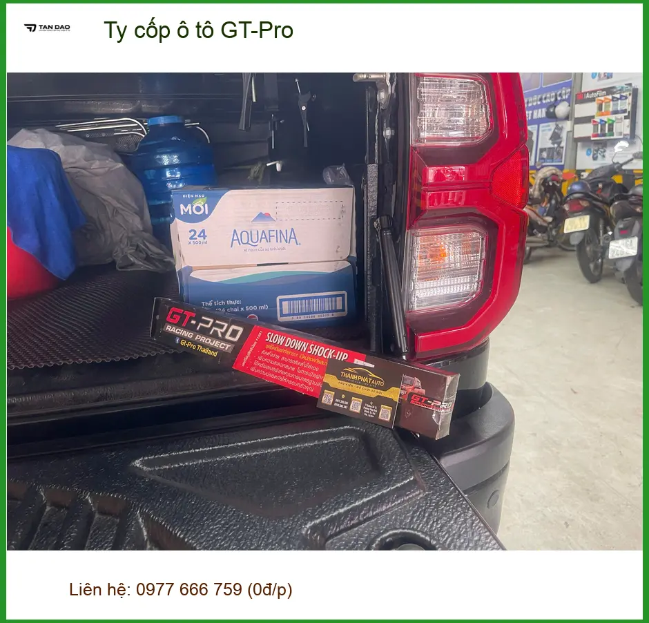 Anh Lâm lắp Ty cốp ô tô GT-Pro cho Toyota Fortuner tại Quận Bình Tân