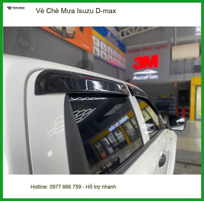 Cô Phương lắp Vè Chè Mưa Isuzu D-max Gò Vấp, hạn chế nước mưa tạt vào xe ảnh thực tế 3