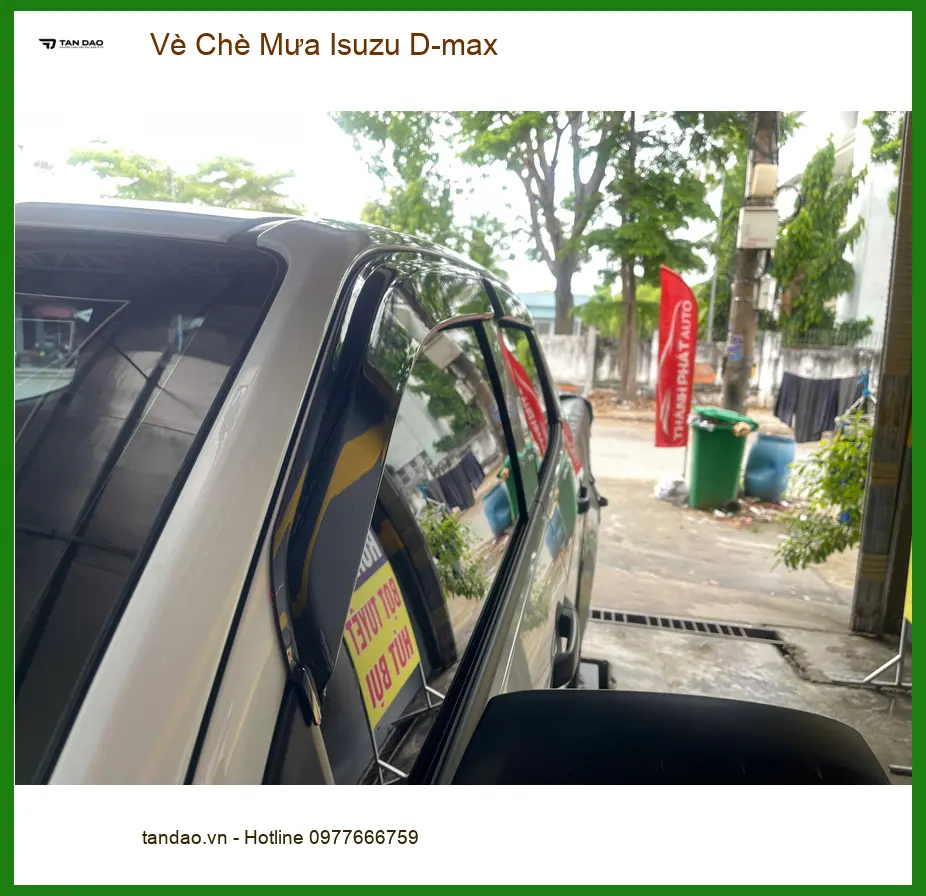 Anh Tấn lắp Vè Chè Mưa Isuzu D-max tại Quận 1 uy tín, giá tốt ảnh thực tế 2