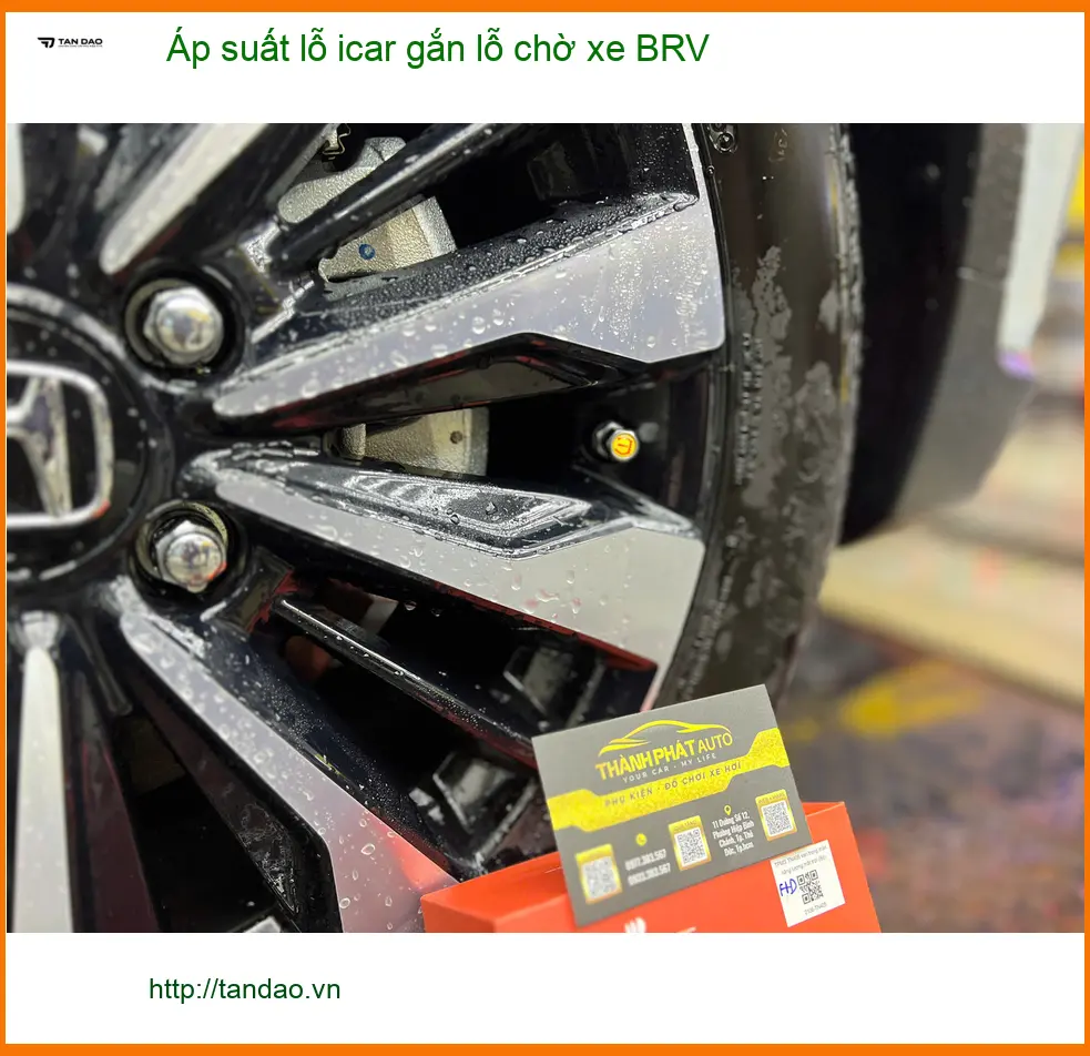 Chú Đạt gắn áp suất lỗ iCar cho BRV tại Hóc Môn vì lo lốp non hơi ảnh thực tế 5