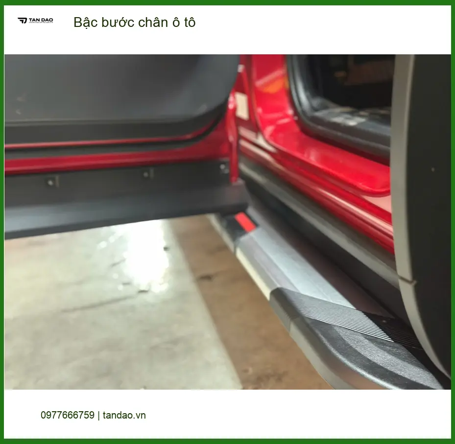 Chị Thảo lắp bậc bước chân ô tô Hyundai SantaFe tại Cần Giờ lên xuống tiện lợi ảnh thực tế 3