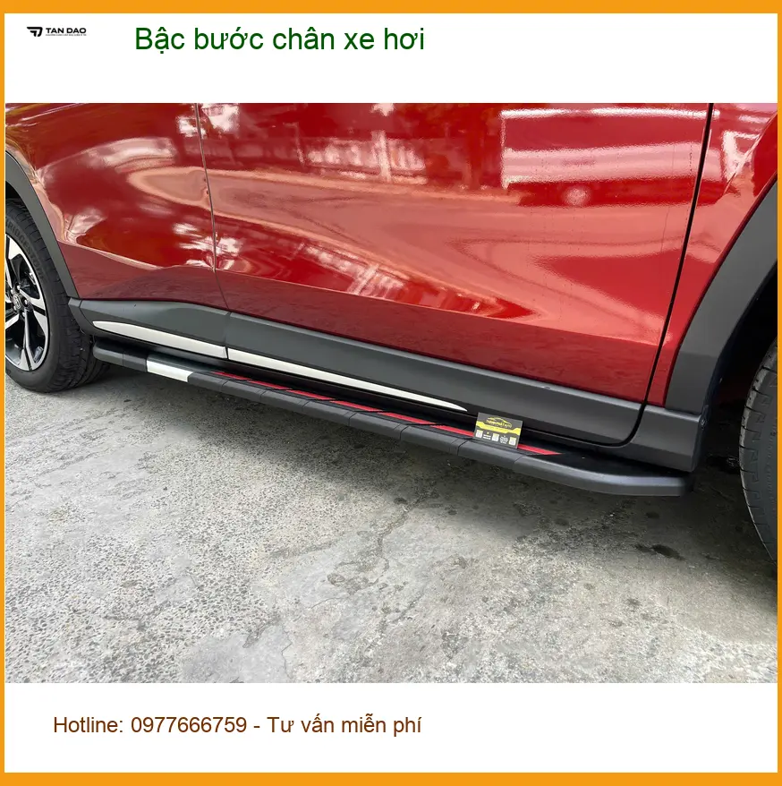 Chị Thúy lắp bậc bước chân Honda CR-V tại Gò Vấp giúp gia đình lên xuống dễ dàng ảnh thực tế 2