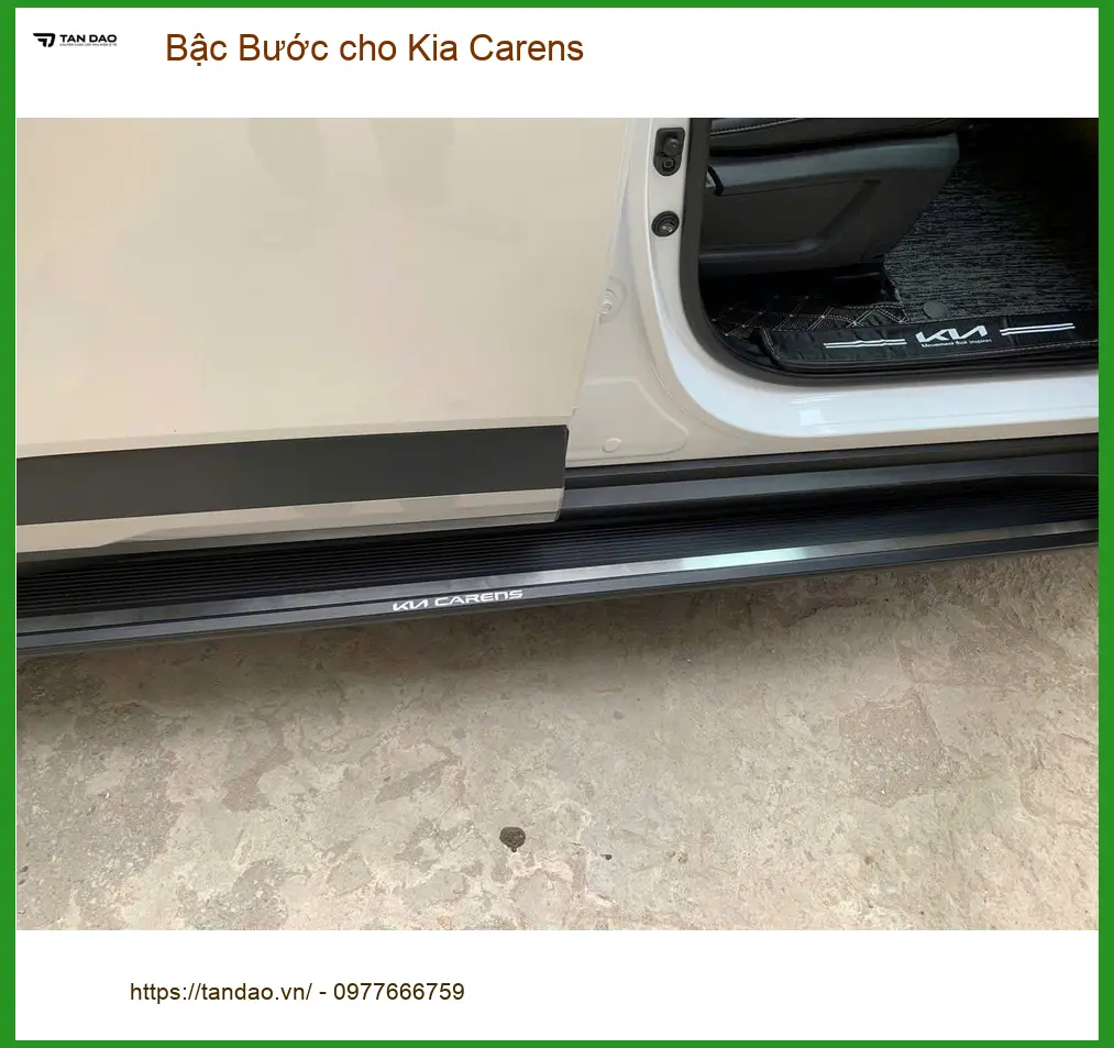 Anh Tấn lắp Bậc Bước cho Kia Carens tại Quận 4 để gia đình tiện lên xuống ảnh thực tế 2