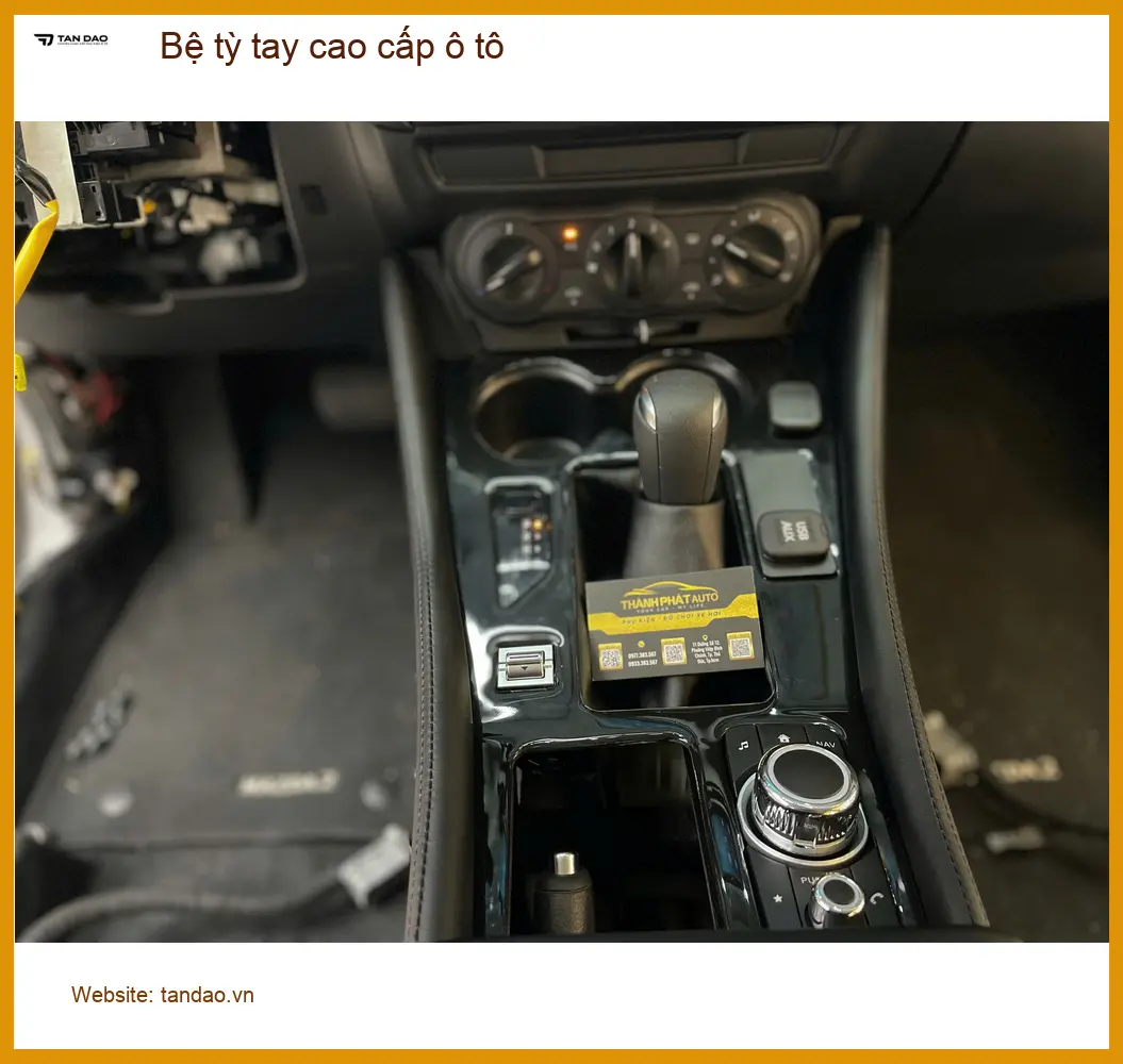 Chị Phương lắp Bệ tỳ tay cao cấp ô tô Hyundai Accent tại Quận Bình Thạnh ảnh thực tế 2