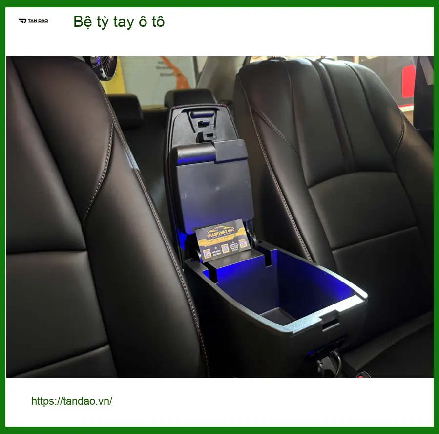 Chú Quang lắp bệ tỳ tay ô tô cho Honda City tại Quận 9 giúp giảm mỏi tay khi lái. ảnh thực tế 5