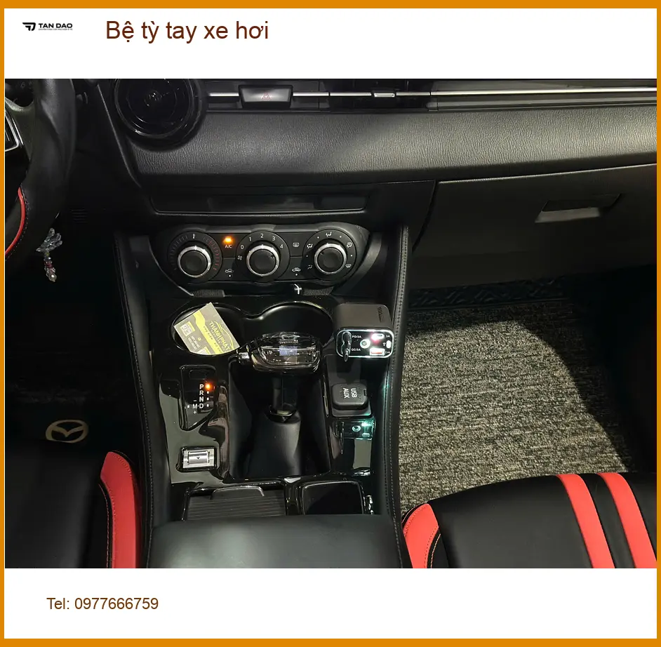 Chị Thuỷ lắp bệ tỳ tay xe hơi cho Toyota Vios tại Quận Huyện Nhà Bè để lái thoải mái ảnh thực tế 2
