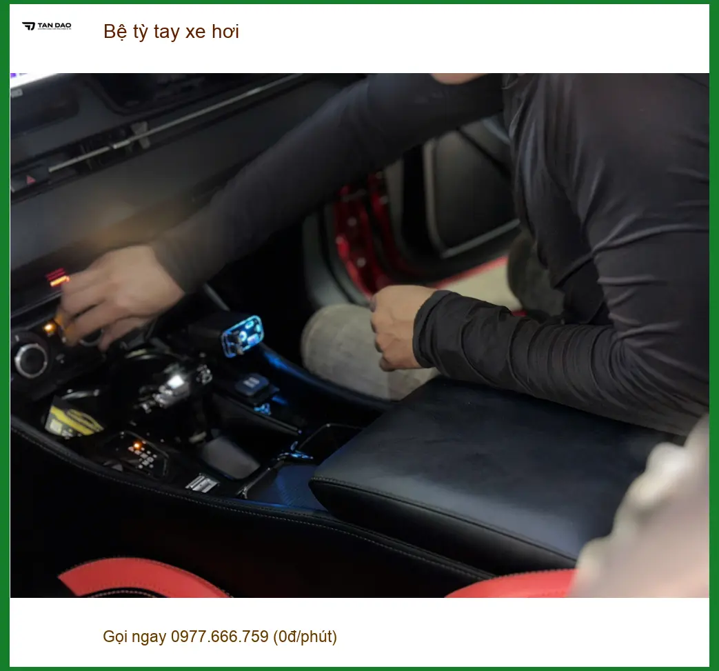 Chị Thuỷ lắp bệ tỳ tay xe hơi cho Toyota Vios tại Quận Huyện Nhà Bè để lái thoải mái ảnh thực tế 4