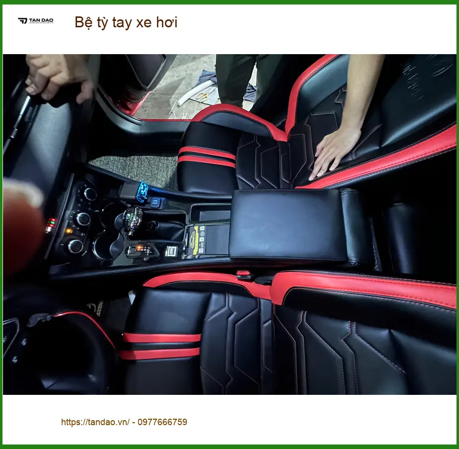Anh Minh lắp bệ tỳ tay xe hơi cho Toyota Vios tại Cần Giờ để lái xe đường dài đỡ mỏi tay ảnh thực tế 3