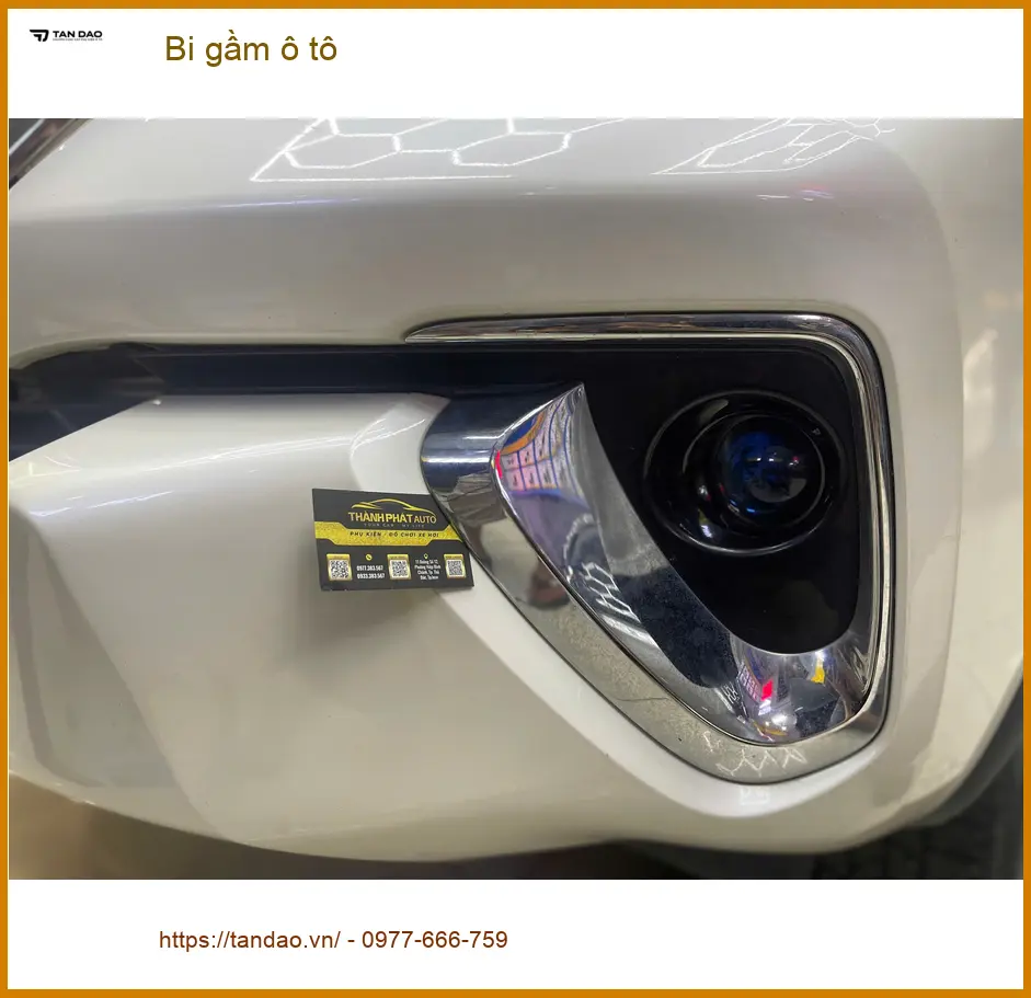 Anh Khánh độ bi gầm ô tô cho Hyundai Santa Fe tại Quận 7 vì đèn zin yếu ảnh thực tế 2