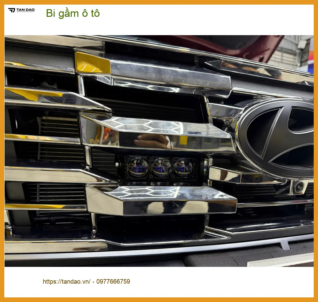 Anh Trường lắp bi gầm ô tô cho Hyundai SantaFe tại Quận 2 vì thường xuyên di chuyển đêm