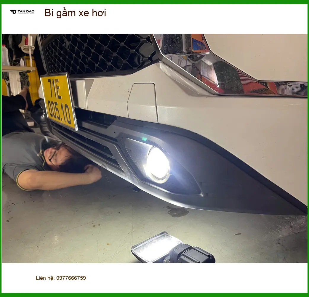Anh Tùng độ bi gầm Mazda CX-5 tại Quận 10 vì đèn zin yếu khi mưa đêm ảnh thực tế 3