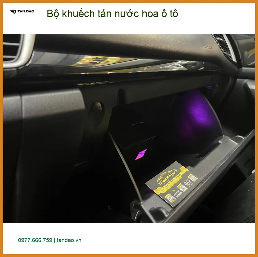 Anh Nam tìm Bộ khuếch tán nước hoa ô tô cho Honda CR-V ở Bình Thạnh để xe thơm ảnh thực tế 3