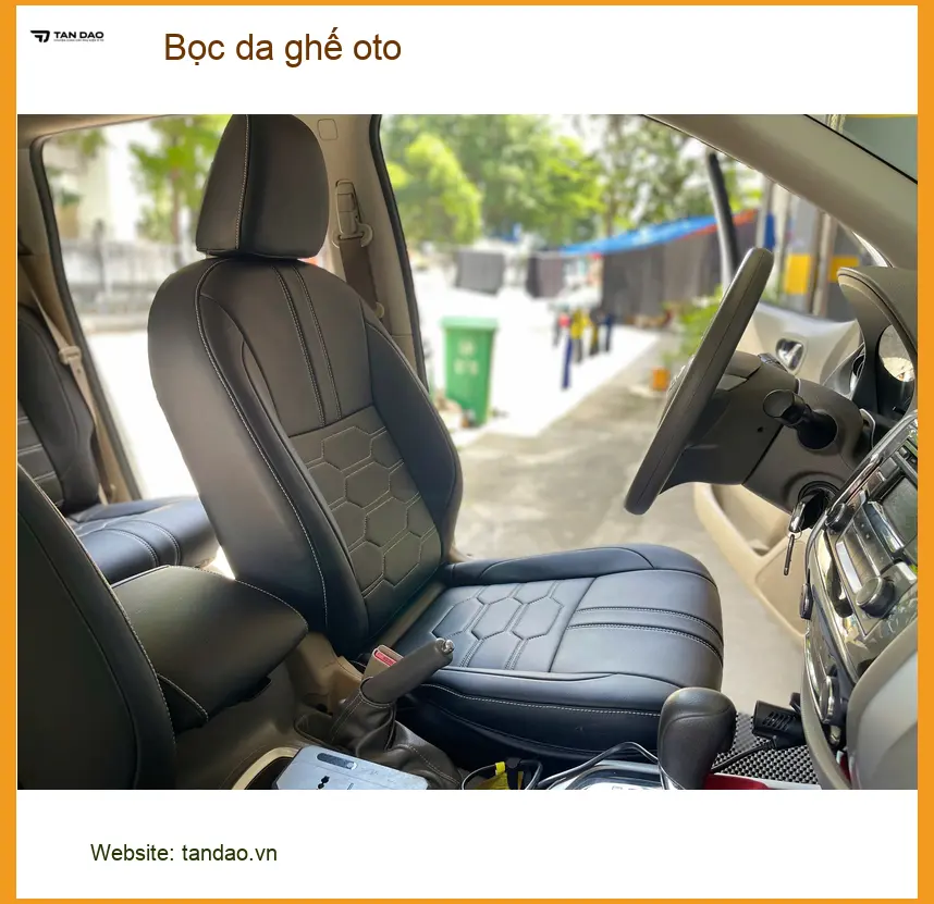 Cô Thúy bọc da ghế ô tô cho Hyundai Accent tại Quận 3 để nội thất sang trọng hơn ảnh thực tế 2