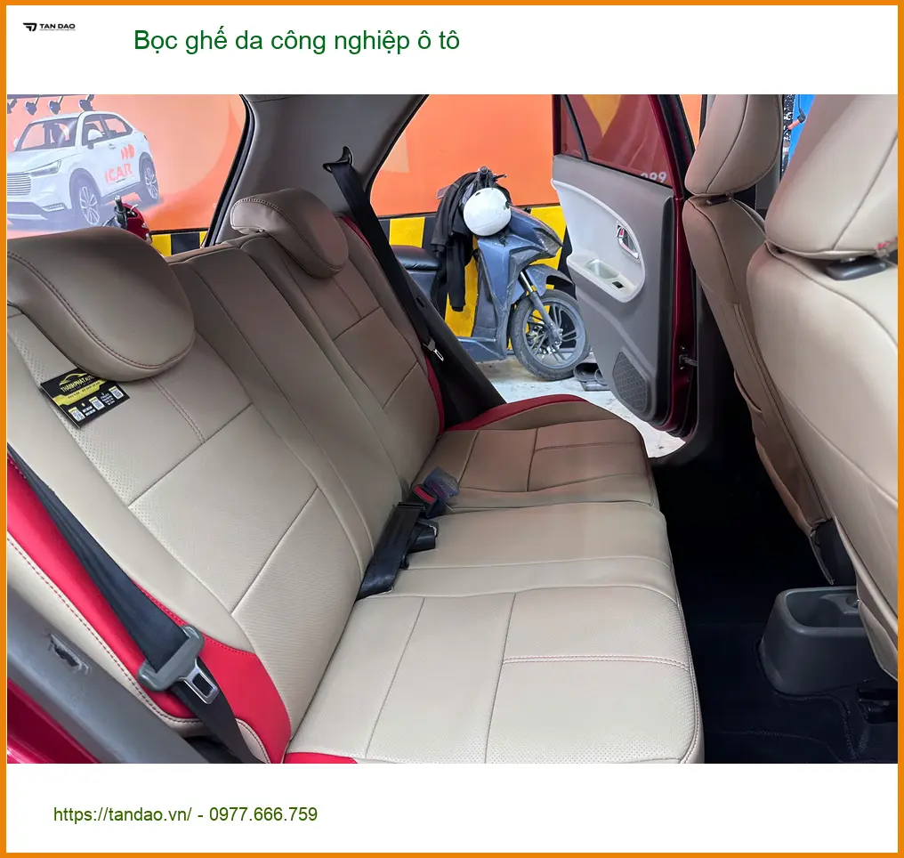 Chị Mai bọc ghế da công nghiệp Ford Ecosport Cần Giờ, xe mới, dễ vệ sinh ảnh thực tế 3