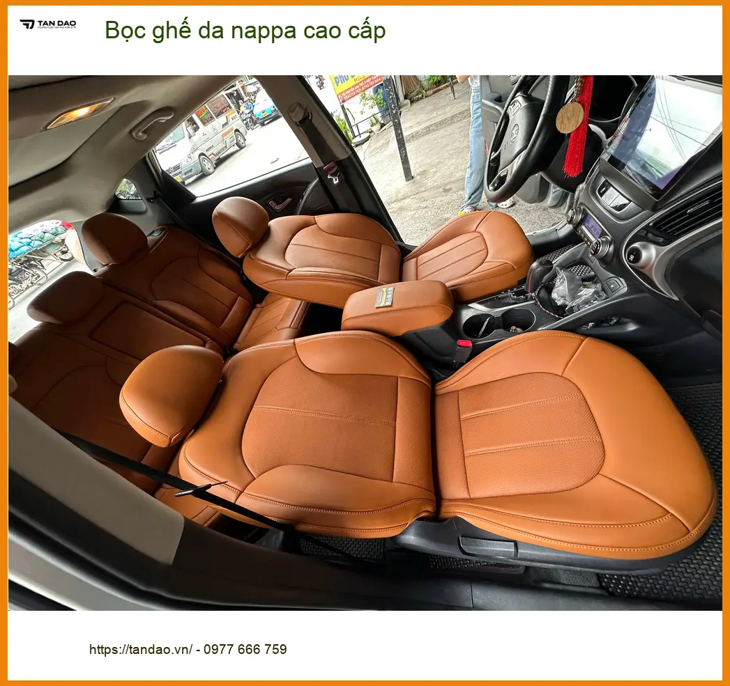 Anh Tùng bọc ghế da nappa cao cấp Hyundai Santa Fe tại Quận 7 để nâng tầm nội thất ảnh thực tế 2