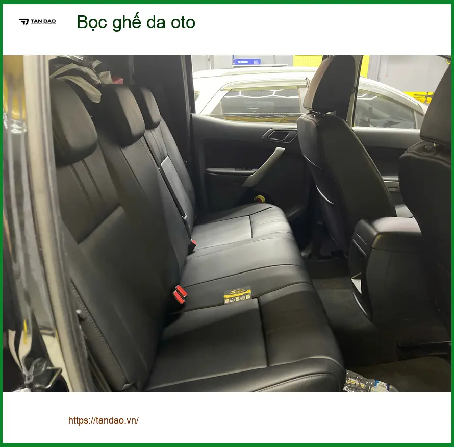 Anh Việt bọc ghế da Hyundai Accent tại Quận 9 để nâng tầm không gian nội thất