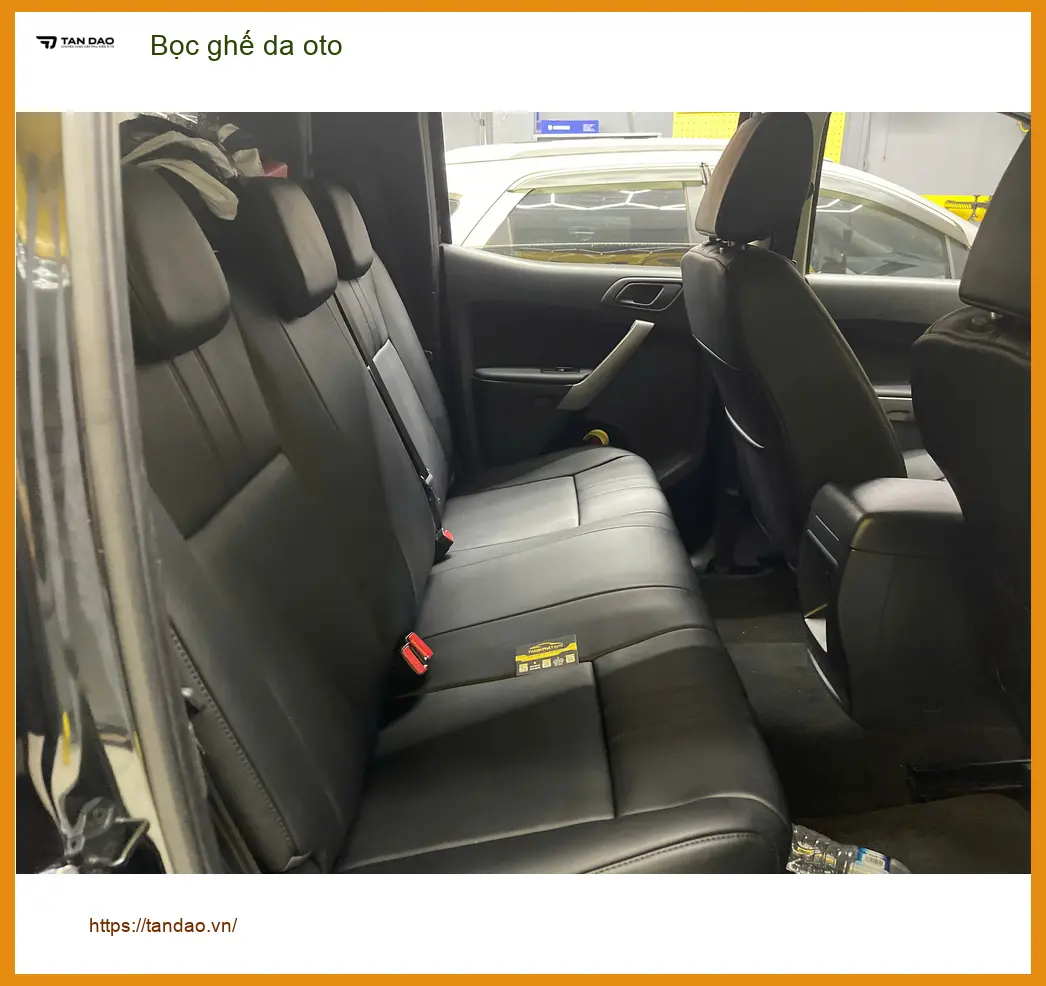Chị Thúy bọc ghế da oto Mazda CX-5 tại Quận Phú Nhuận giữ xe luôn mới ảnh thực tế 4
