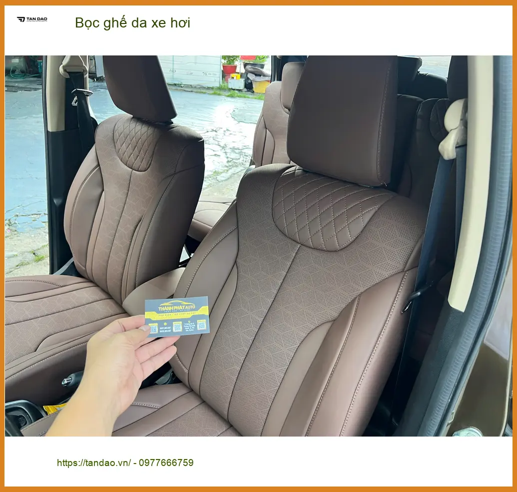 Anh Cường bọc ghế da xe hơi Honda Civic tại Quận Thủ Đức vì ghế cũ.
