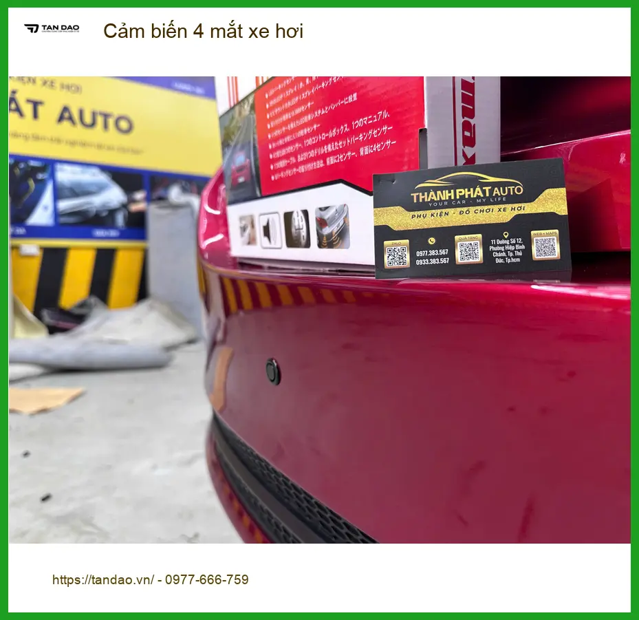 Anh Khải lắp cảm biến 4 mắt xe hơi cho Hyundai Creta tại Quận 10 để lùi xe an toàn hơn ảnh thực tế 3
