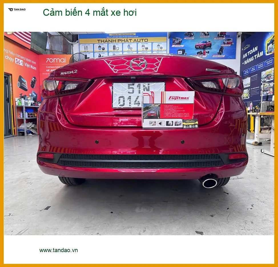 Anh Phú lắp cảm biến 4 mắt cho Hyundai Accent tại Quận 7, lùi xe an toàn hơn ảnh thực tế 4