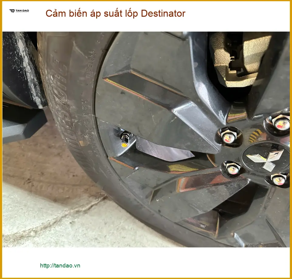 Anh Khang lắp cảm biến áp suất lốp Destinator cho Kia K3 tại Quận Tân Phú