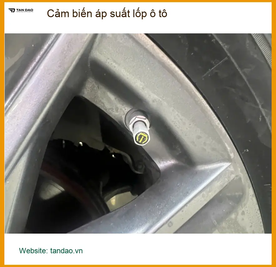 Chị Thảo lắp cảm biến áp suất lốp ô tô Hyundai Creta Quận 12 an tâm di chuyển ảnh thực tế 3