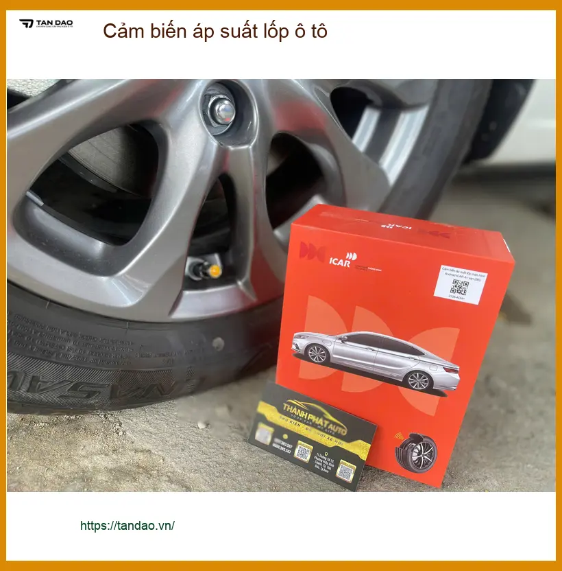 Chú Bách lắp cảm biến áp suất lốp cho Honda CR-V ở Quận Bình Thạnh. ảnh thực tế 2