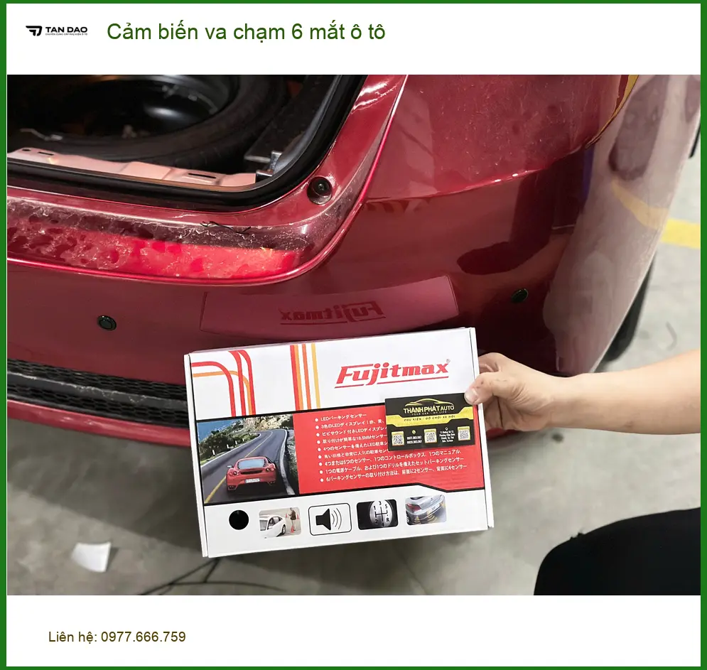 Cô Hạnh lắp cảm biến va chạm 6 mắt ô tô Honda CR-V tại Quận 9
