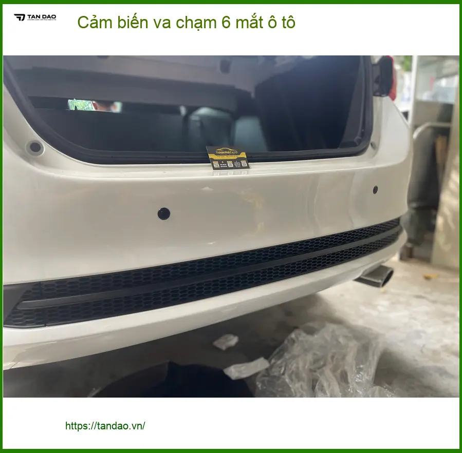 Chị Thảo lắp cảm biến va chạm 6 mắt ô tô Kia K3 Quận 5 an toàn. ảnh thực tế 4