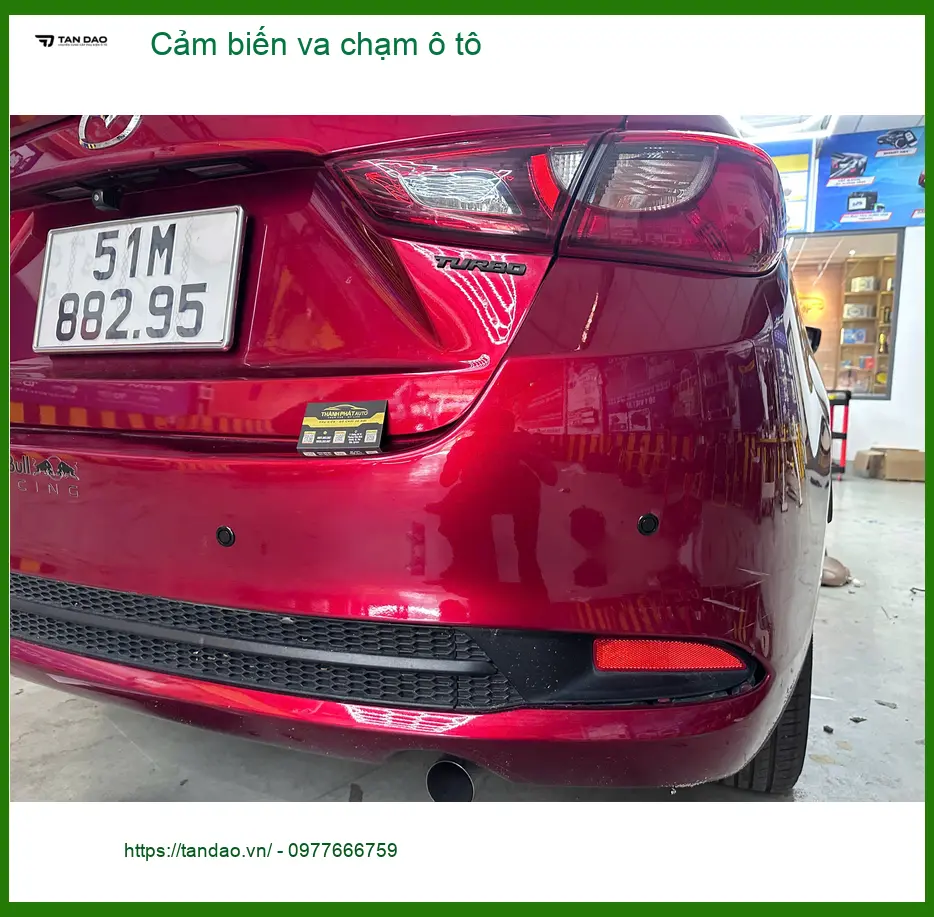 Anh Long lắp cảm biến va chạm ô tô chính hãng tại Quận 7 cho xe Mazda 3