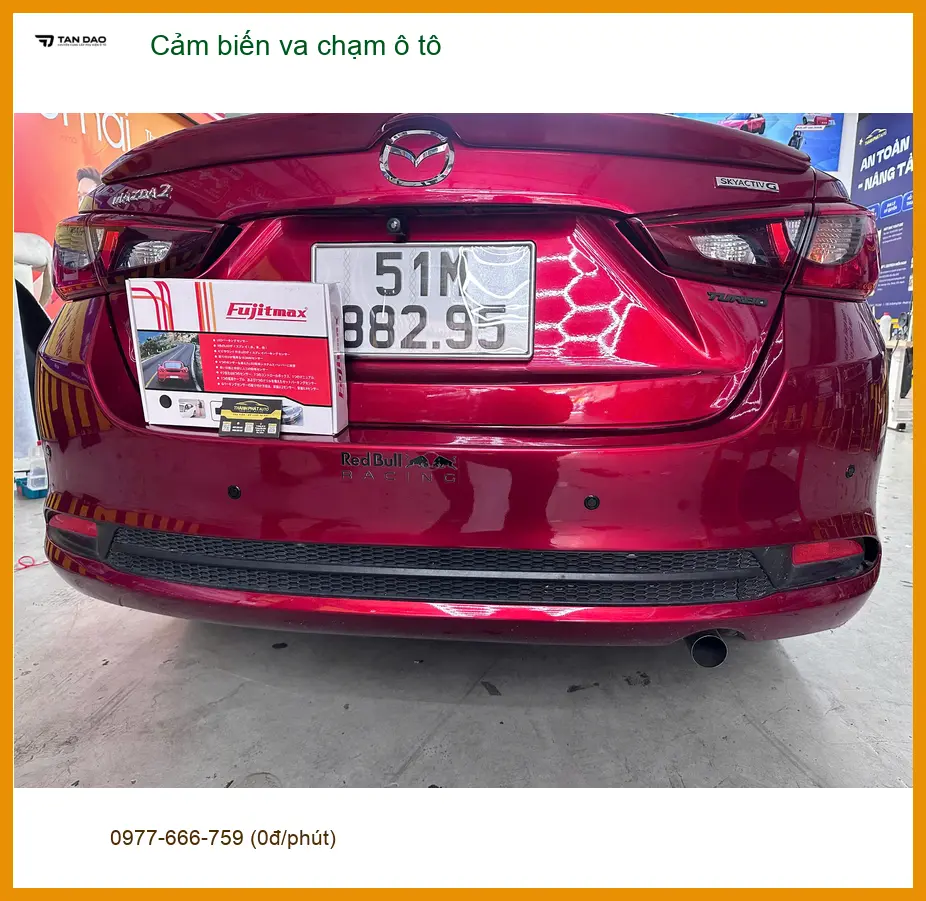 Chị Thúy gắn cảm biến va chạm cho Kia Sorento ở Hóc Môn vì hay đậu sát tường ảnh thực tế 5