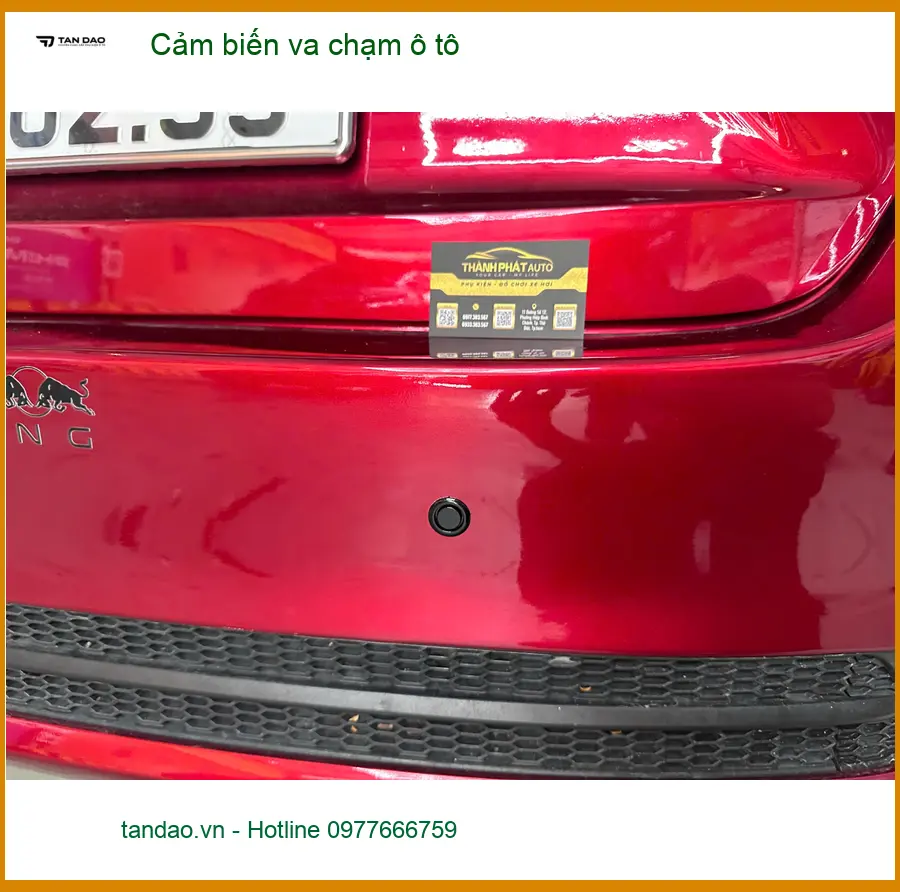 Chị Thảo lắp cảm biến va chạm ô tô cho Hyundai Accent tại Quận 2 để lái xe an toàn hơn ảnh thực tế 3