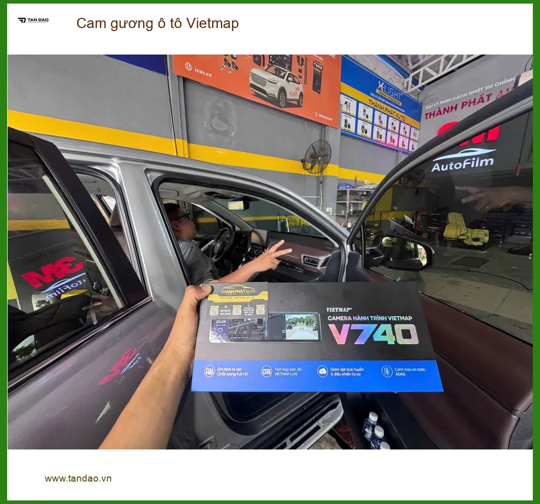 Cô Lành lắp cam gương Vietmap cho Honda CR-V tại Quận 6 cải thiện tầm nhìn đêm. ảnh thực tế 3