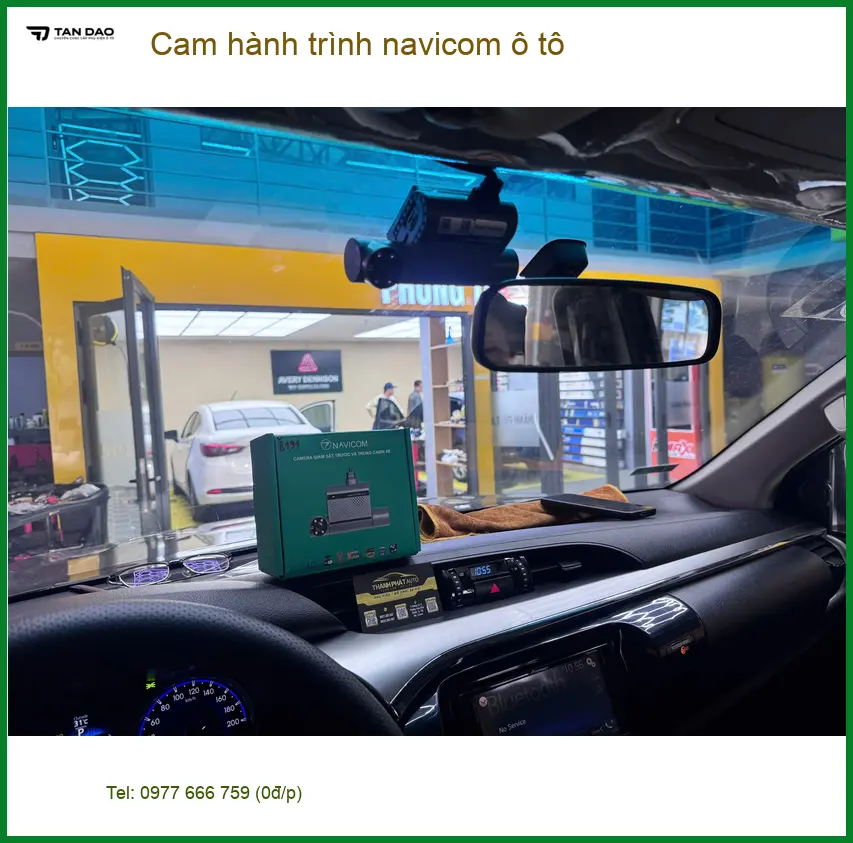 Anh Khôi lắp cam hành trình Navicom ô tô cho xe Hyundai Accent ở Gò Vấp. ảnh thực tế 2