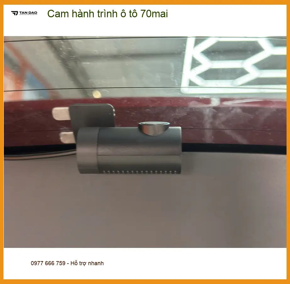 Anh Tùng lắp cam hành trình 70mai cho Hyundai Accent tại Quận 4