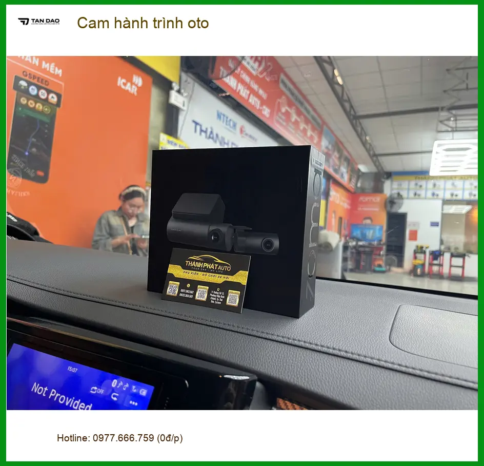 Anh Khải gắn cam hành trình Hyundai Creta tại Quận 12 sau sự cố va chạm nhỏ