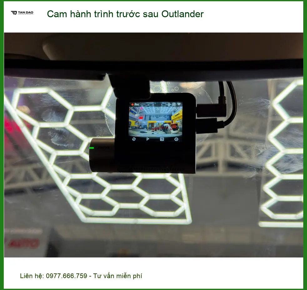 Dịch vụ gắn cam hành trình trước sau Outlander chính hãng Quận Thủ Đức ảnh thực tế 4