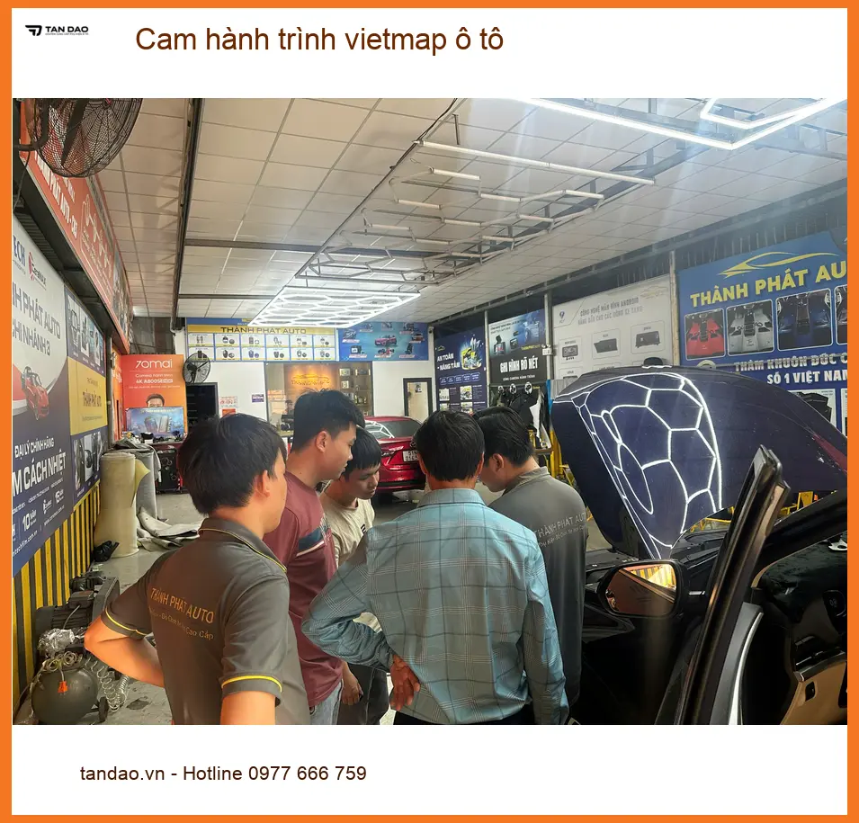 Anh Dũng lắp cam hành trình Vietmap ô tô tại Quận 9 để yên tâm di chuyển ảnh thực tế 3